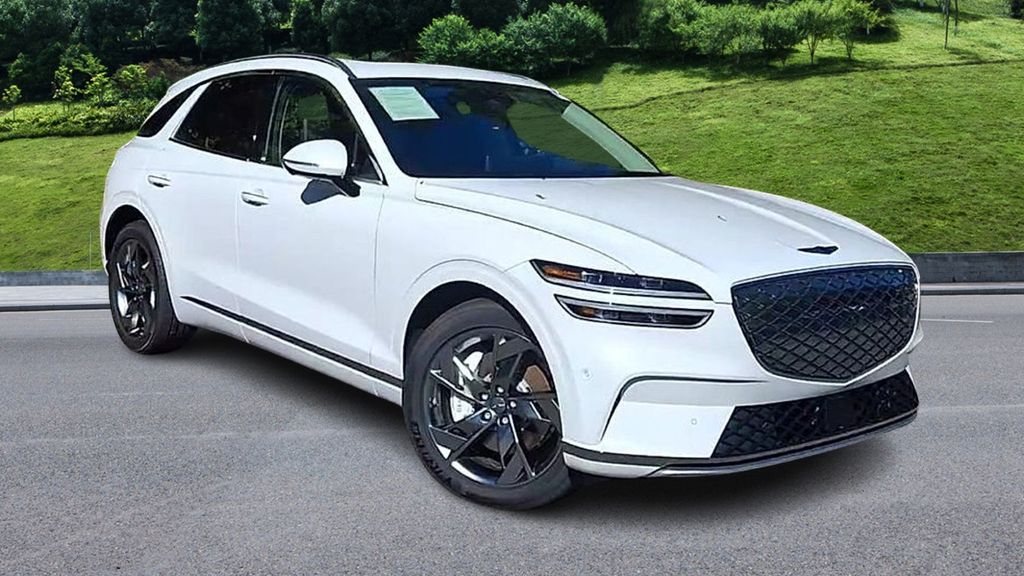 Used 2025 GENESIS GV70 Advanced with VIN 5NMMCET1XSH005736 for sale in Cary, NC