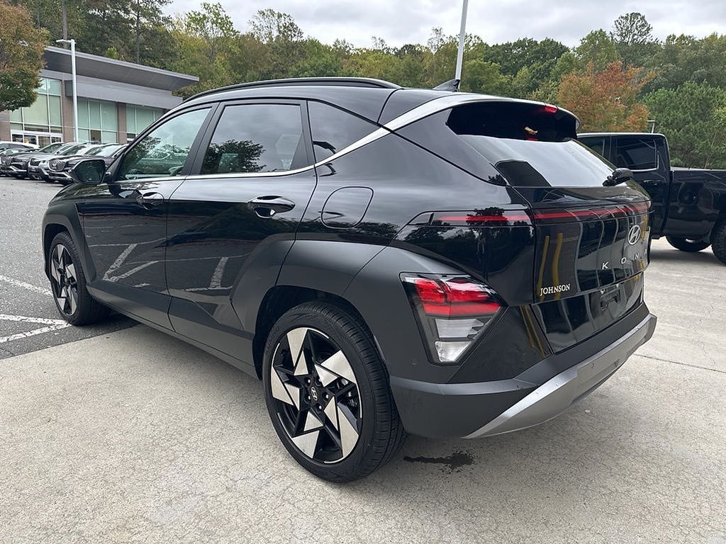 2025 Hyundai Kona Limited photo 4