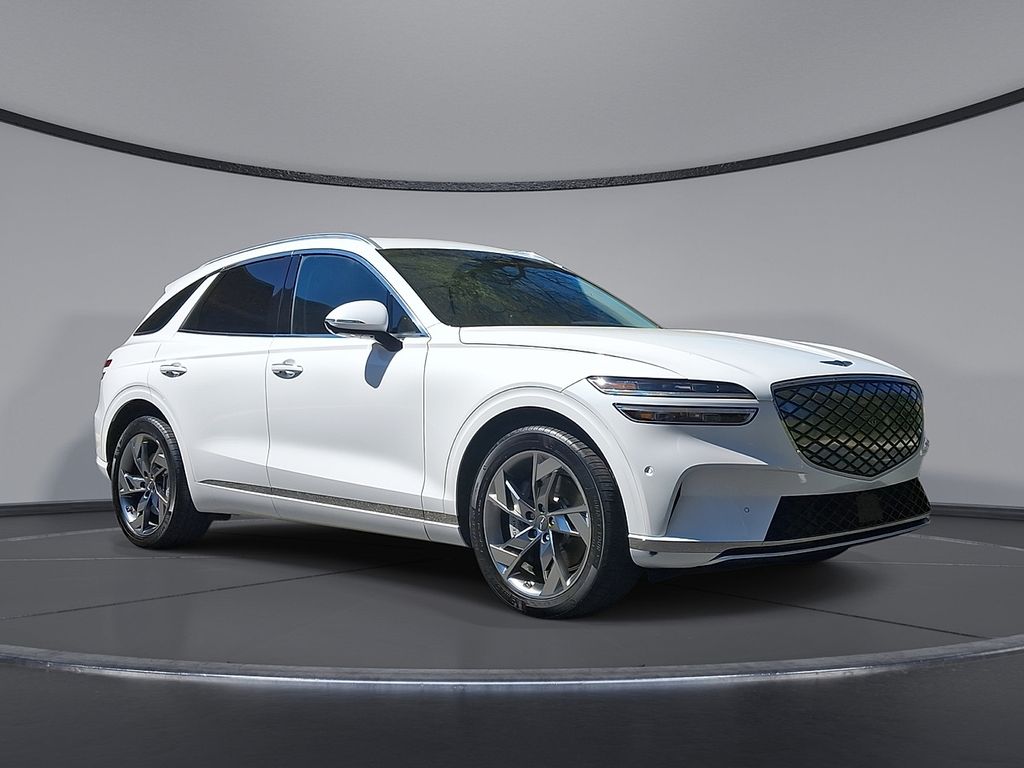 2025 GENESIS GV70