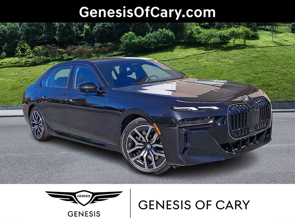 2025 BMW 7 Series 740i's photo