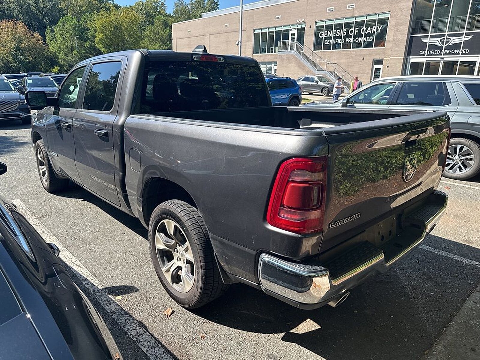 2024 Ram 1500 Laramie photo 3