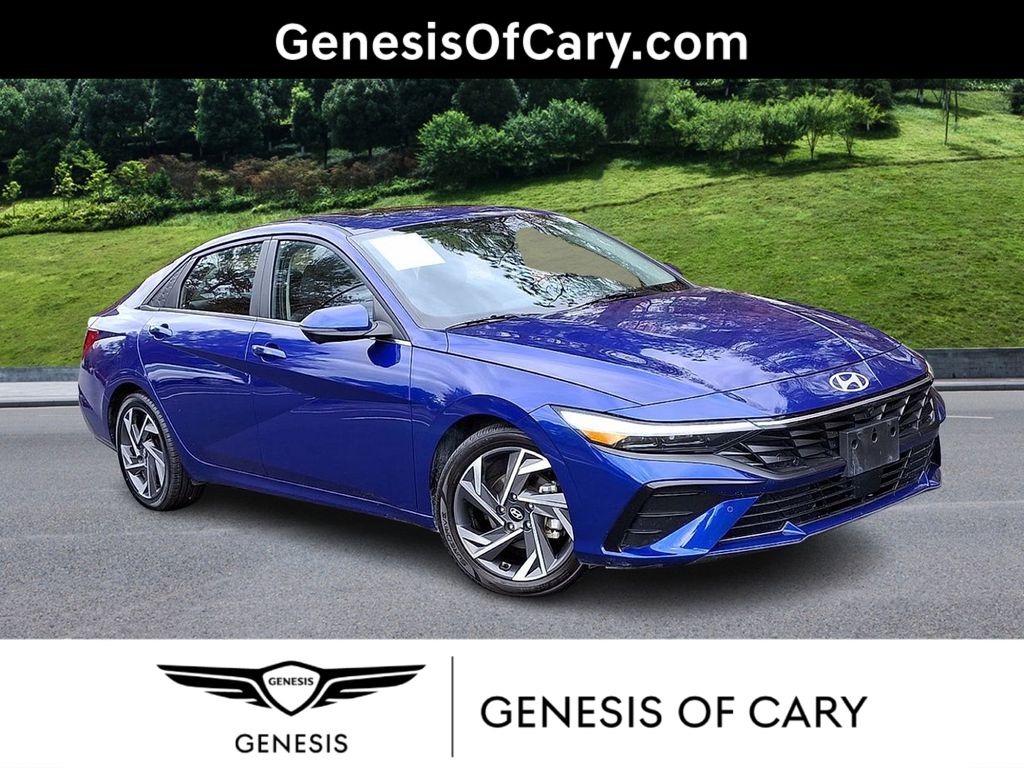 2024 Hyundai Elantra Limited's photo