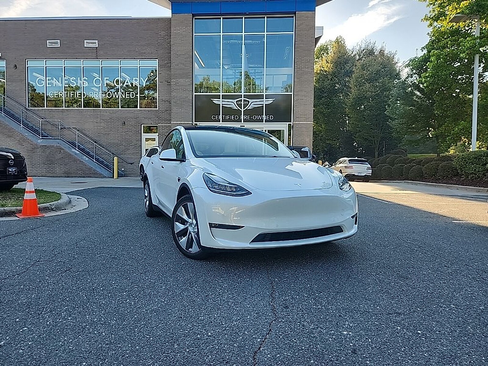 2021 Tesla Model Y Long Range photo 2