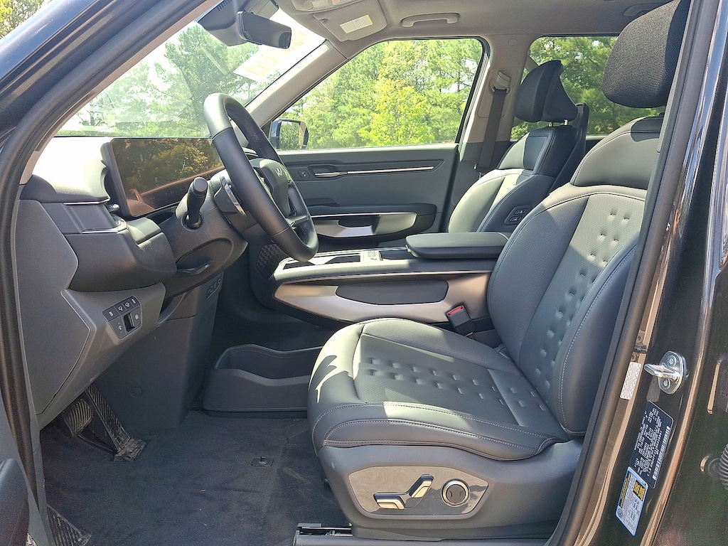 Used 2024 Kia EV9 Wind SUV