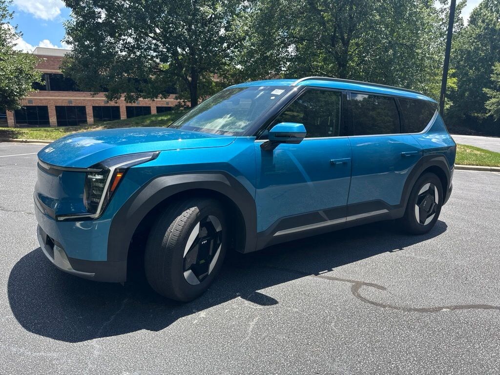 Used 2024 Kia EV9 Wind SUV