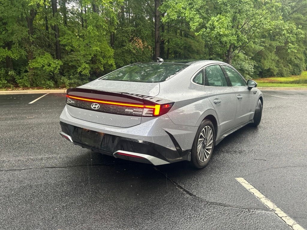Used 2025 Hyundai Sonata Hybrid Limited Sedan