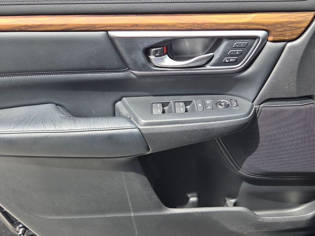 2017 Honda CR-V Touring - Photo 33