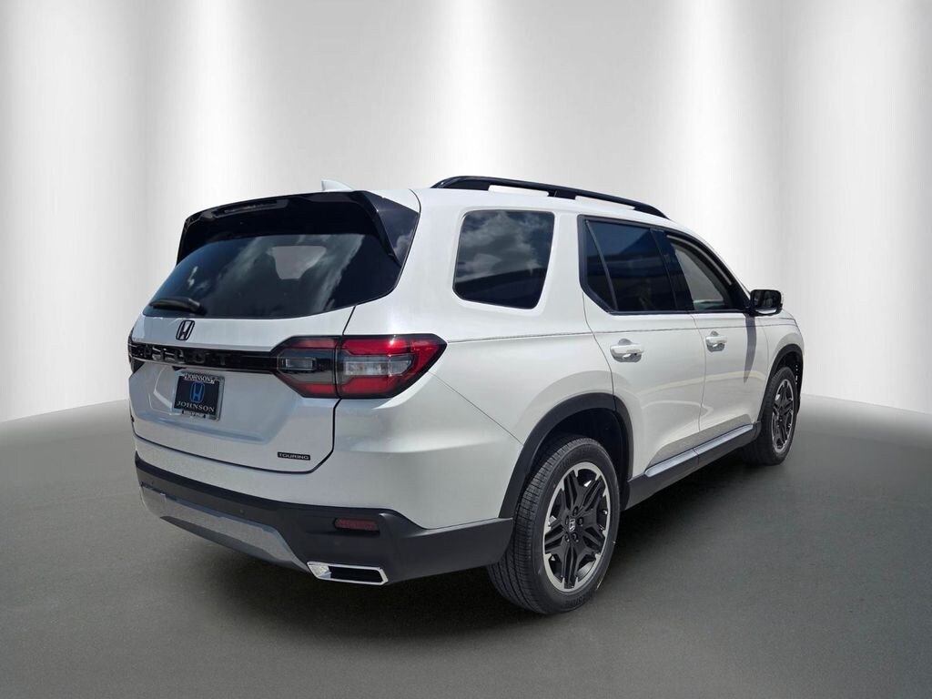 New 2026 Honda Pilot Touring SUV