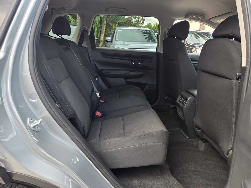 2025 Honda CR-V LX - Photo 16