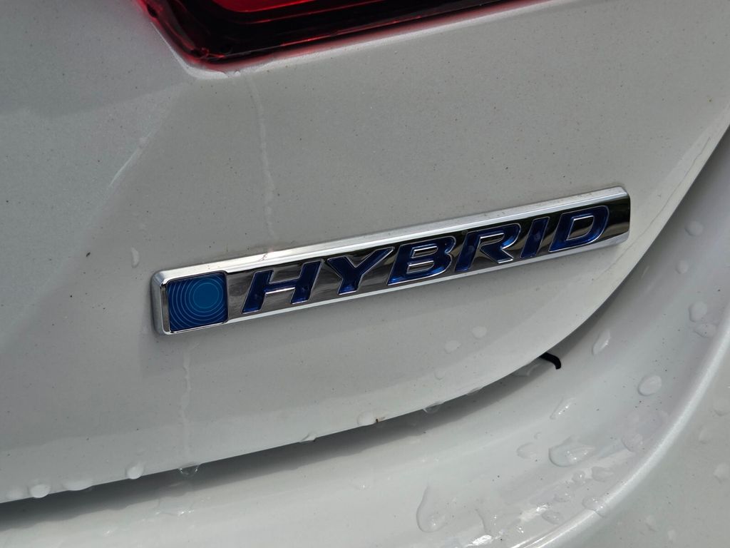 2021 Honda Accord Hybrid - Photo 16