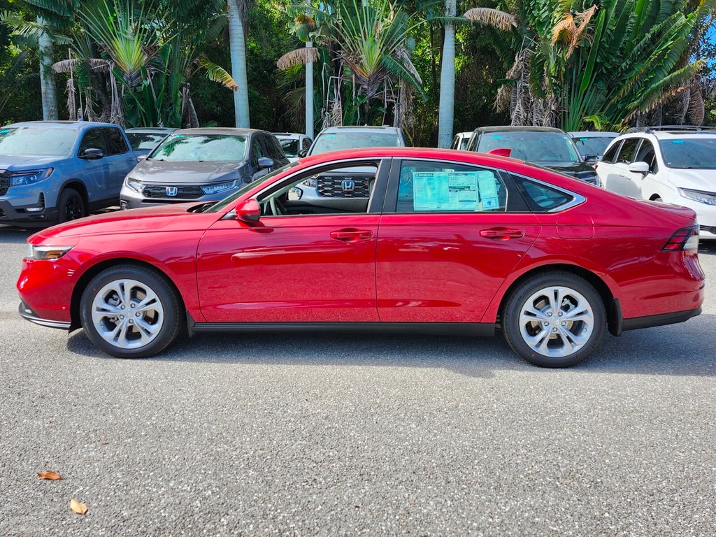2025 Honda Accord LX photo 4