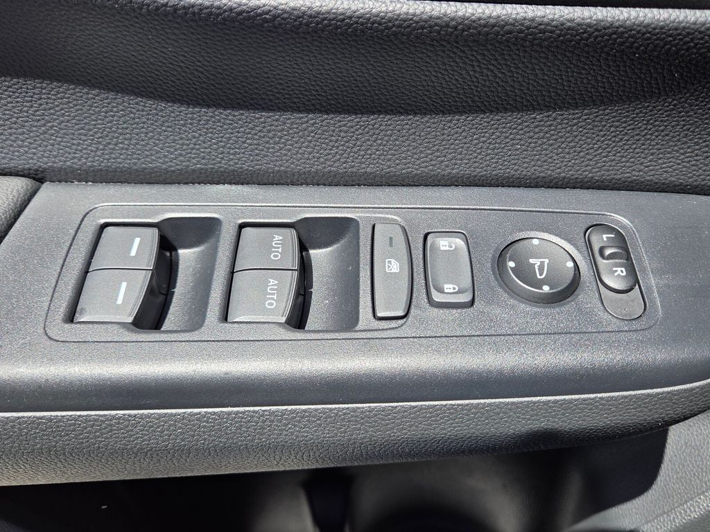 2024 Honda CR-V EX - Photo 30