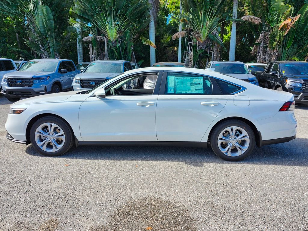 2025 Honda Accord LX photo 4