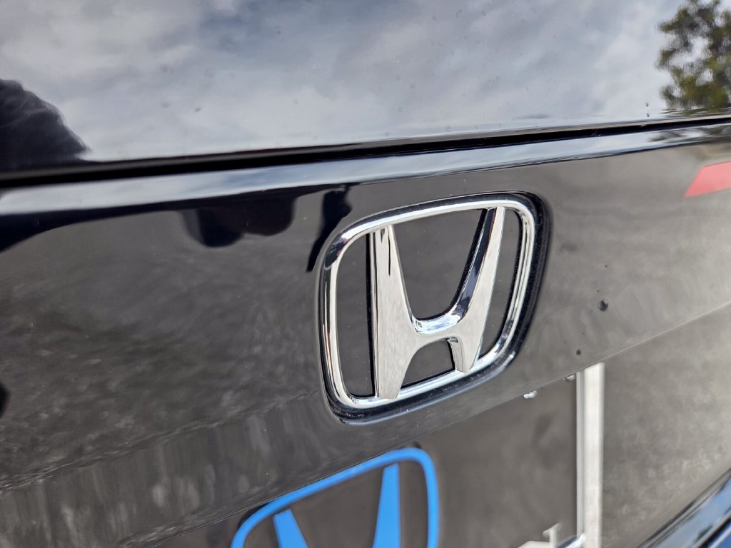 2025 Honda Accord SE - Photo 15