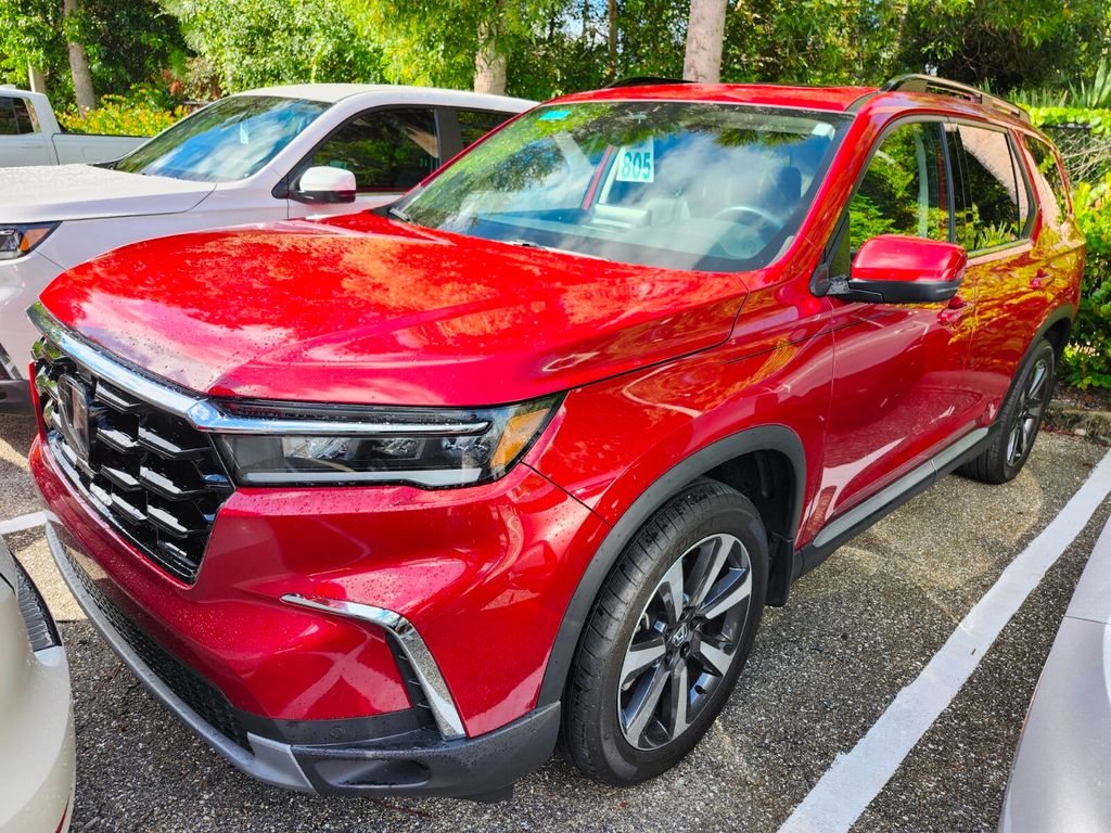 2024 Honda Pilot Touring photo 2