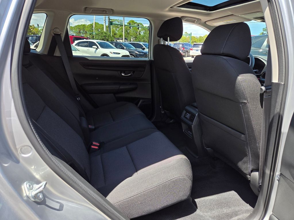 2024 Honda CR-V EX - Photo 16