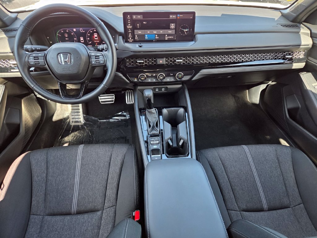 2024 Honda Accord Hybrid Sport - Photo 13