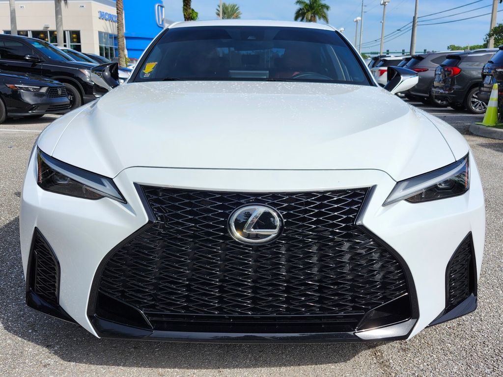 2024 Lexus IS 350 F SPORT photo 2