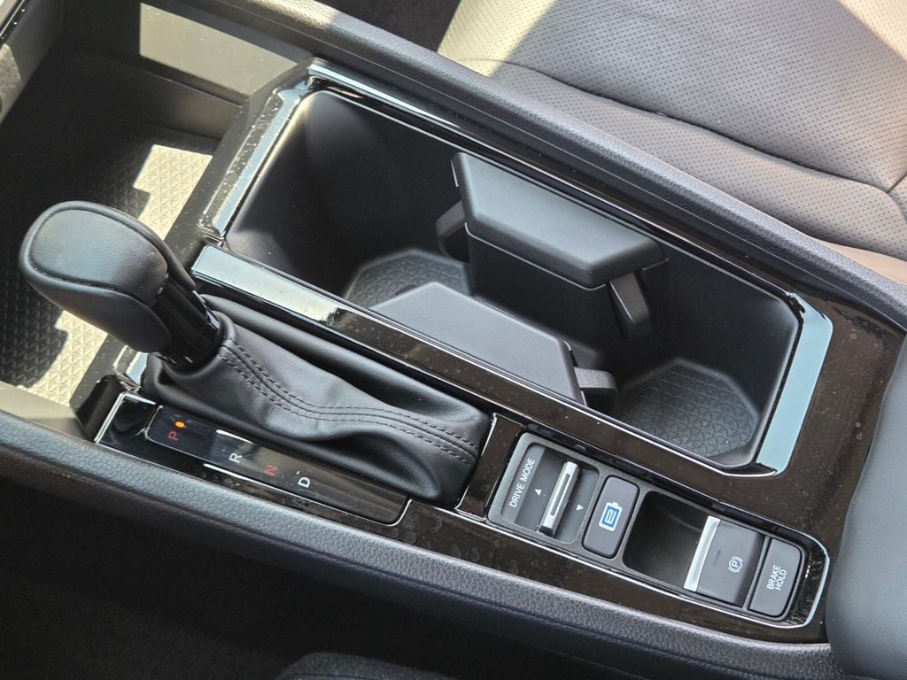 2024 Honda Accord Hybrid EX-L - Photo 30