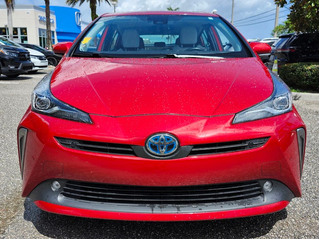 2022 Toyota Prius Limited photo 2