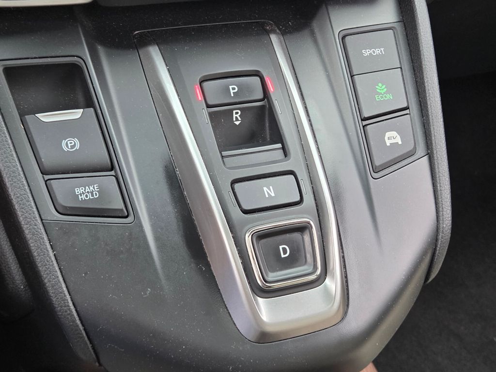 2022 Honda CR-V Touring - Photo 29