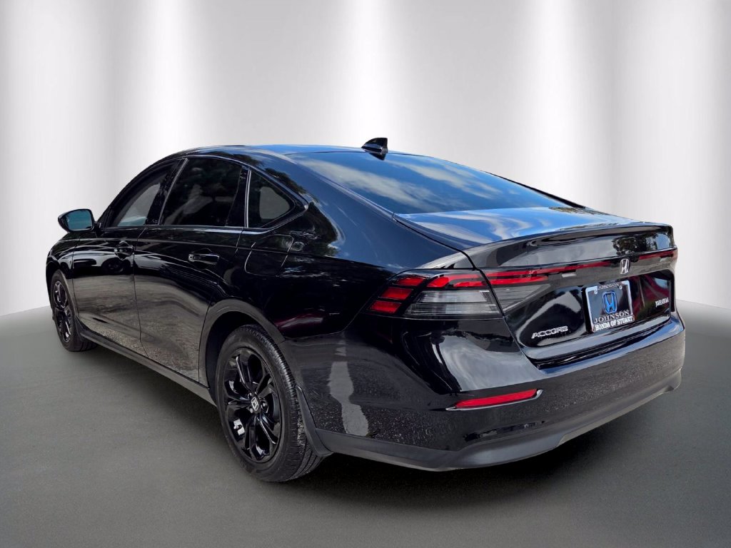 2025 Honda Accord SE - Photo 5