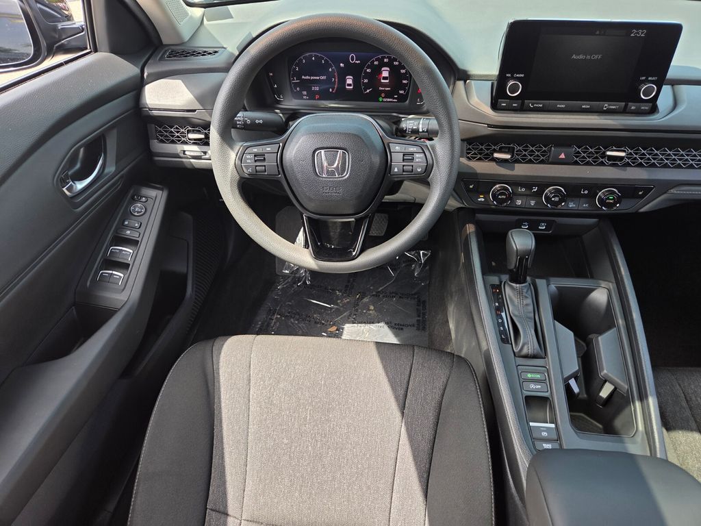 2024 Honda Accord EX - Photo 12