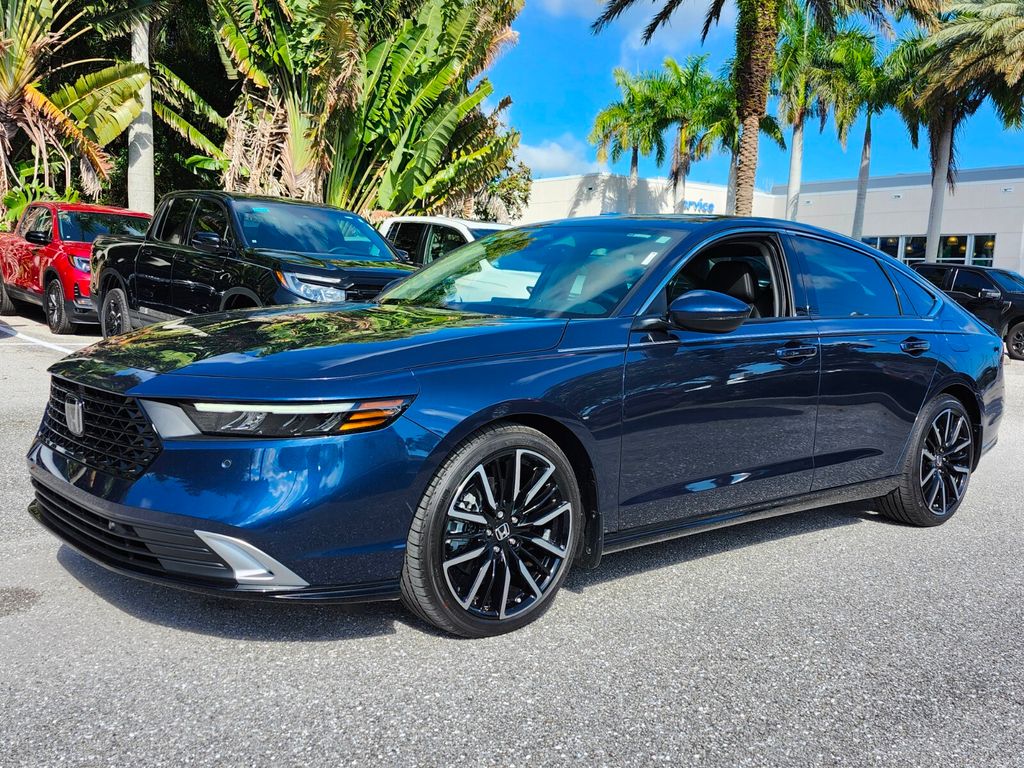 2025 Honda Accord Touring photo 3