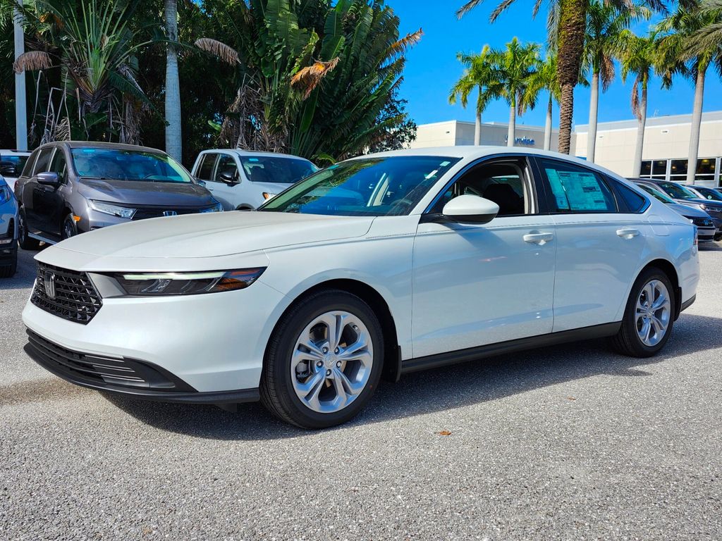2025 Honda Accord LX photo 3