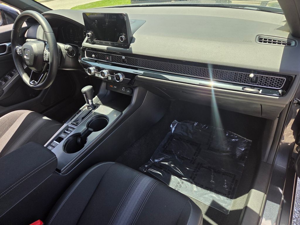 2024 Honda Civic Sport - Photo 19