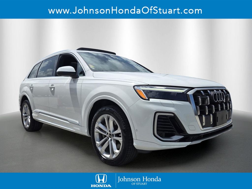 2025 Audi Q7 55 Premium Plus quattro Tiptronic's photo