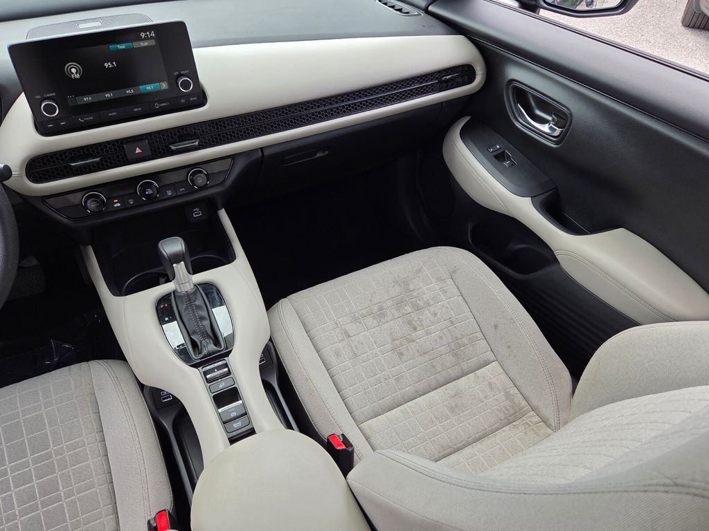 2023 Honda HR-V LX - Photo 14