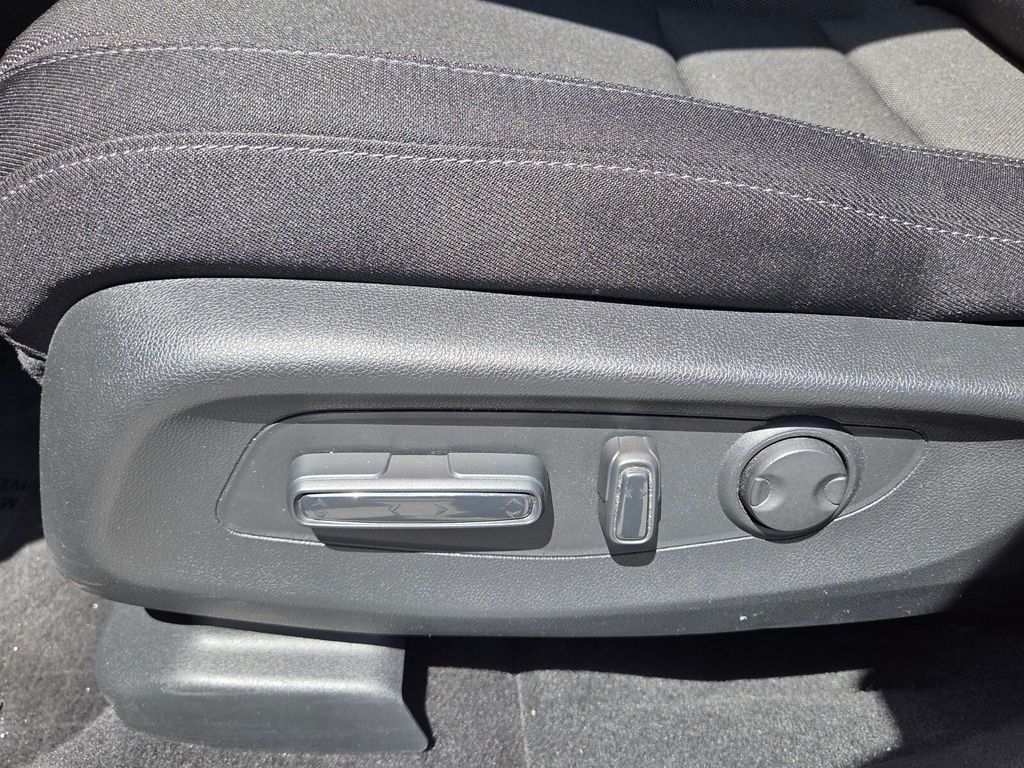 2024 Honda CR-V EX - Photo 10