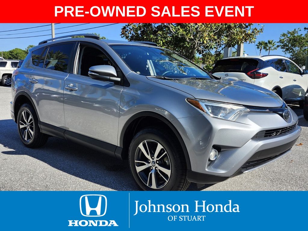 2018 Toyota RAV4 XLE's photo