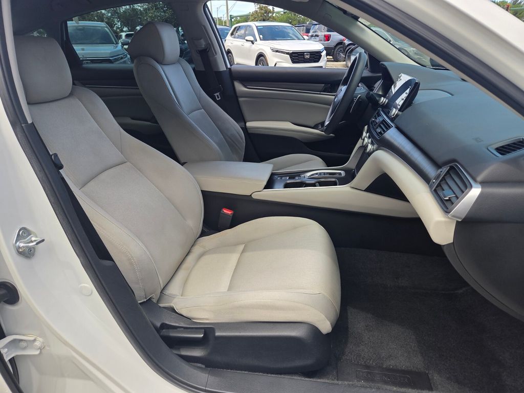 2021 Honda Accord Hybrid - Photo 19