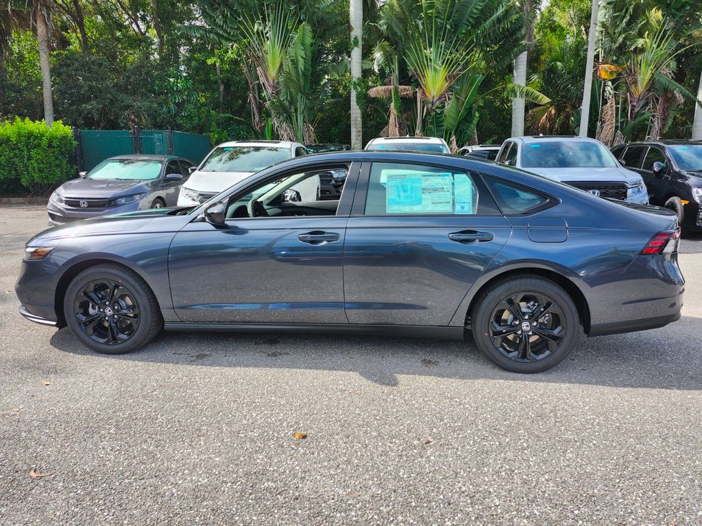 2025 Honda Accord SE photo 4
