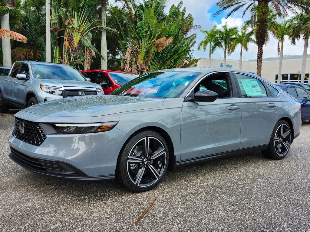 2025 Honda Accord Hybrid Sport photo 3