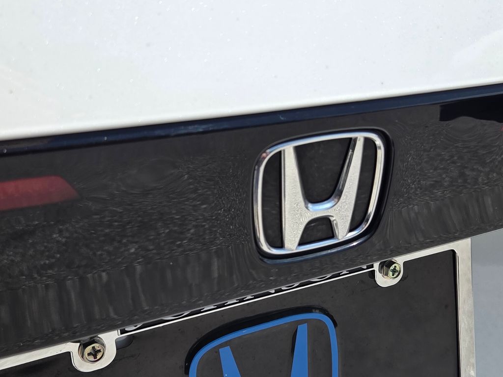 2024 Honda Accord Hybrid EX-L - Photo 16