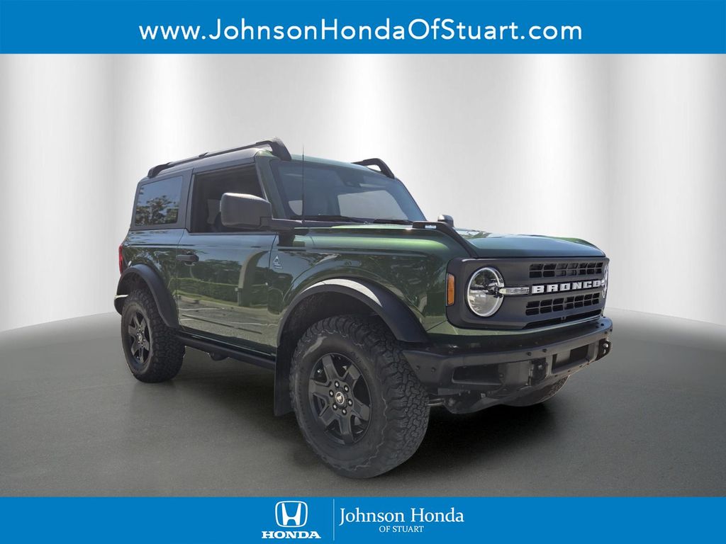 2024 Ford Bronco Black Diamond 4x4's photo