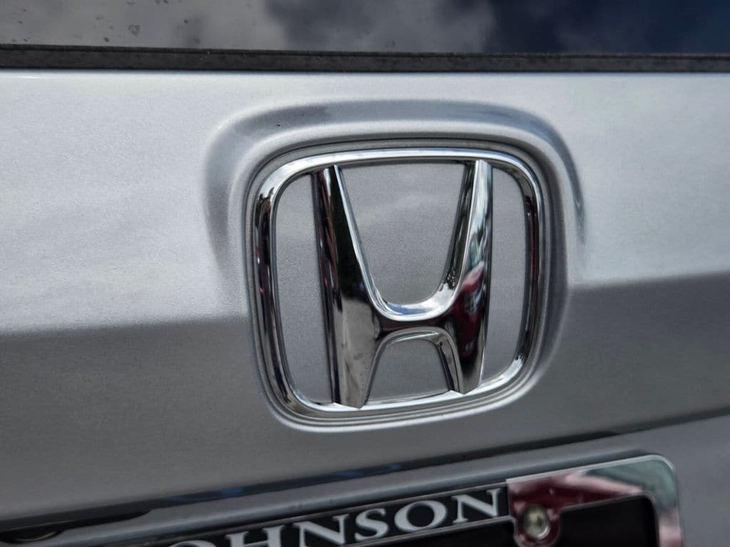 2025 Honda CR-V LX - Photo 15