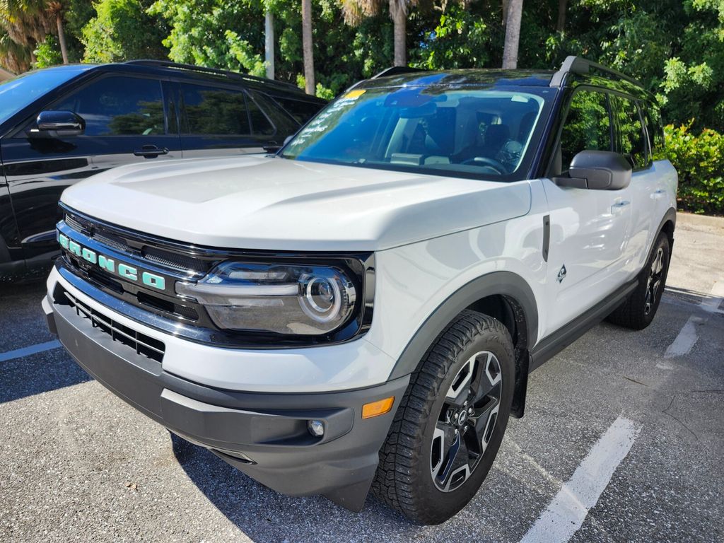 2021 Ford Bronco Sport Outer Banks photo 3