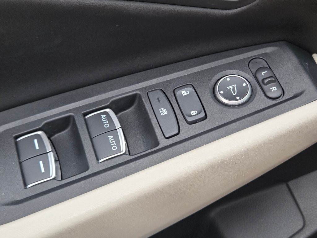 2024 Honda Accord Hybrid EX-L - Photo 30
