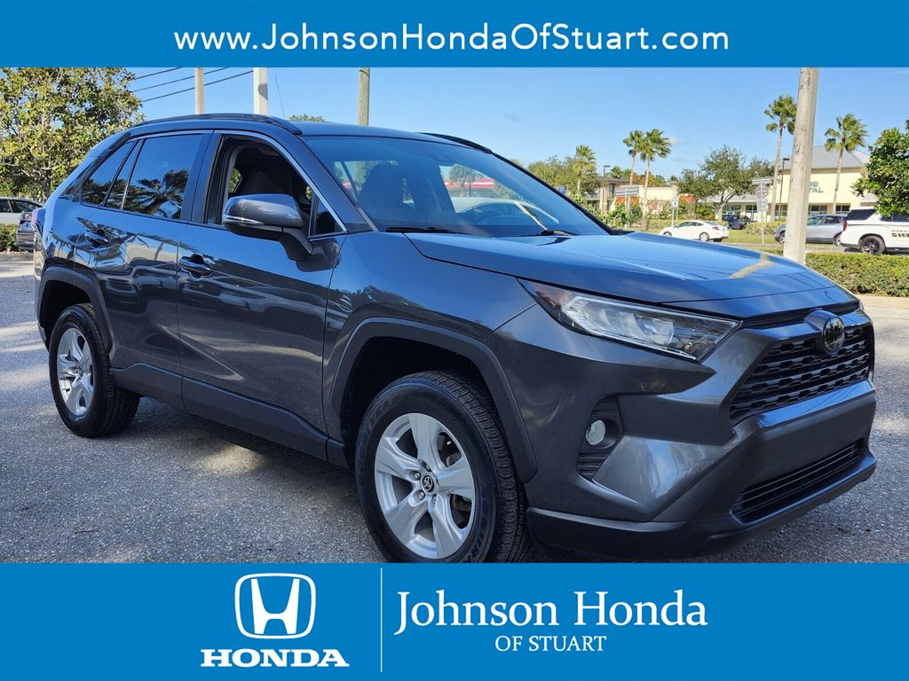 2021 Toyota RAV4 XLE