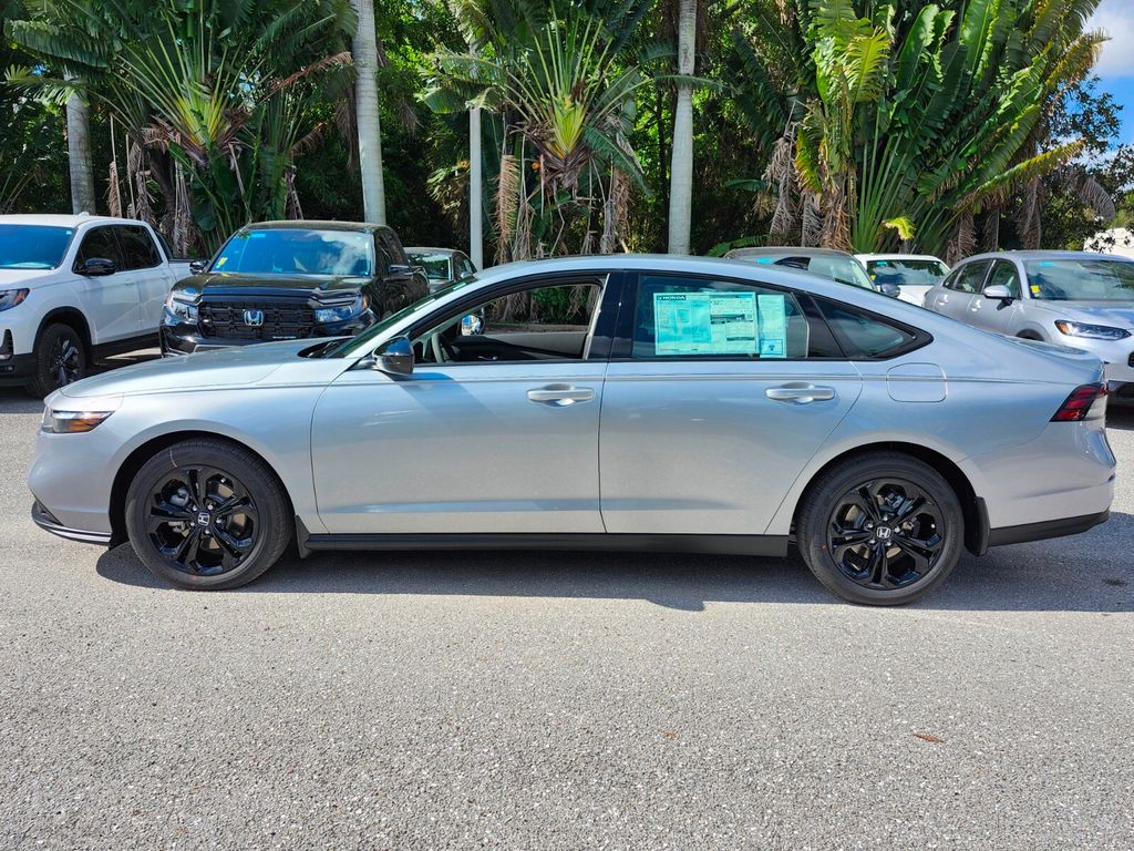 2025 Honda Accord SE photo 4