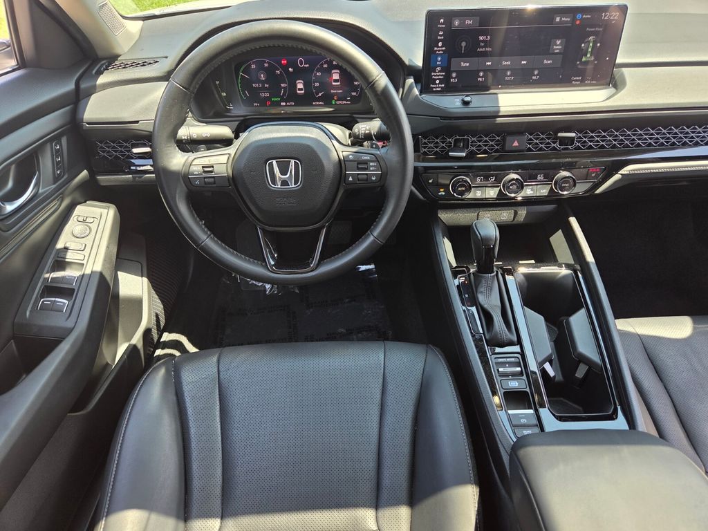 2024 Honda Accord Hybrid EX-L - Photo 12
