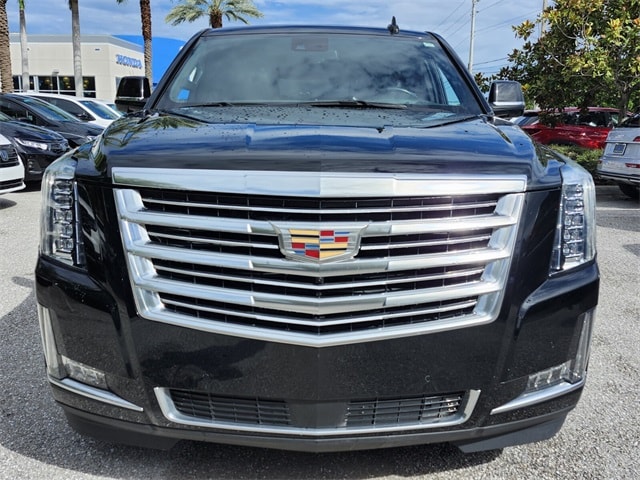 Used 2020 Cadillac Escalade Platinum with VIN 1GYS3DKJ4LR156775 for sale in Stuart, FL