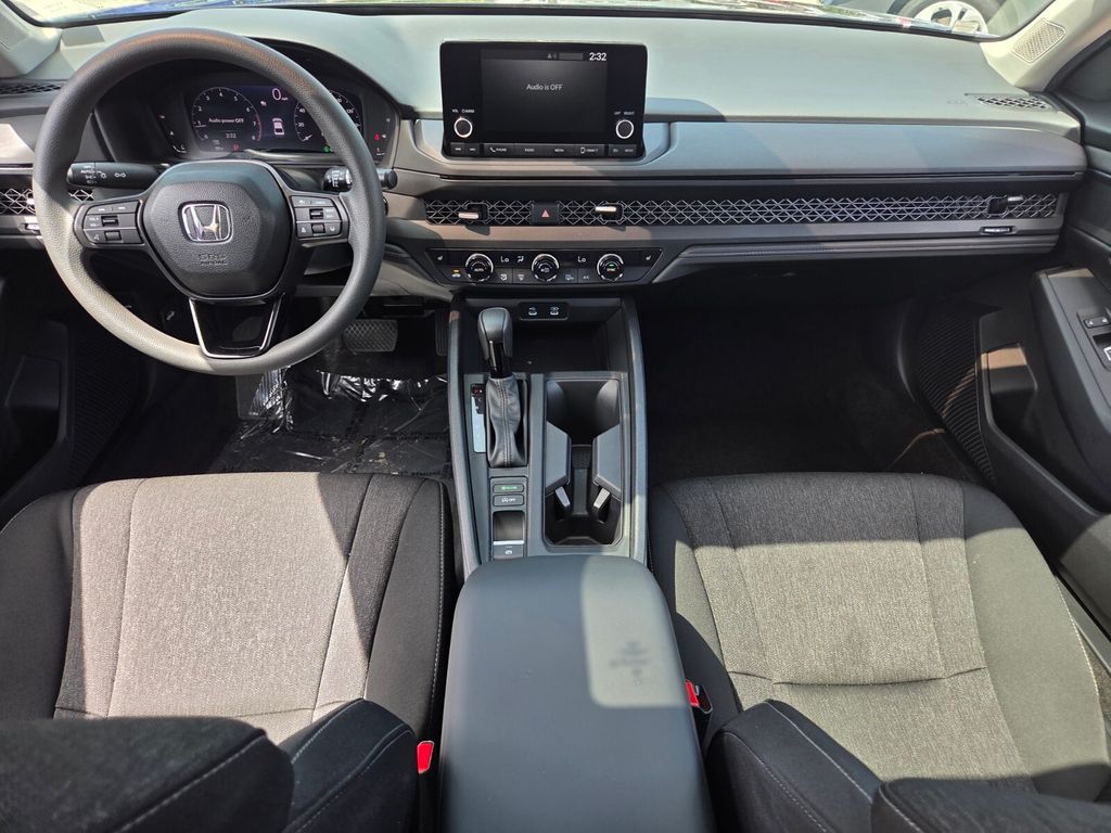 2024 Honda Accord EX - Photo 13