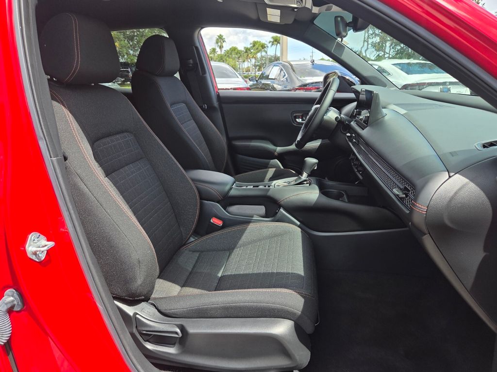 2025 Honda HR-V Sport - Photo 19