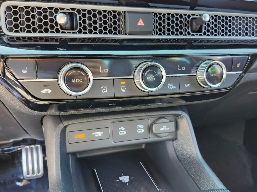 2025 Honda Civic Sport Touring - Photo 24