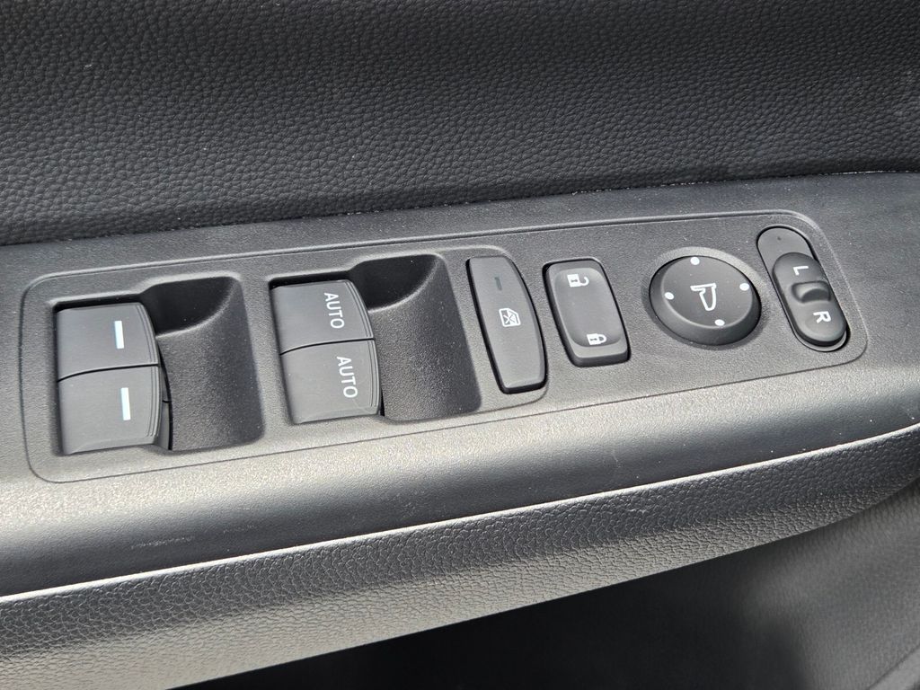 2026 Honda CR-V Sport - Photo 32